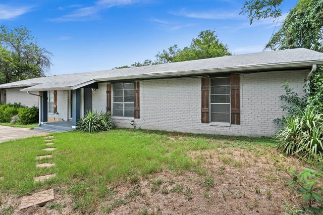 2712 Saint Edwards CIR B, Austin, TX 78704