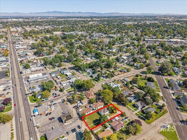 1215 13th Ave S, Nampa, ID 83651
