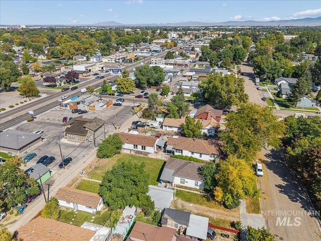 1215 13th Ave S, Nampa, ID 83651