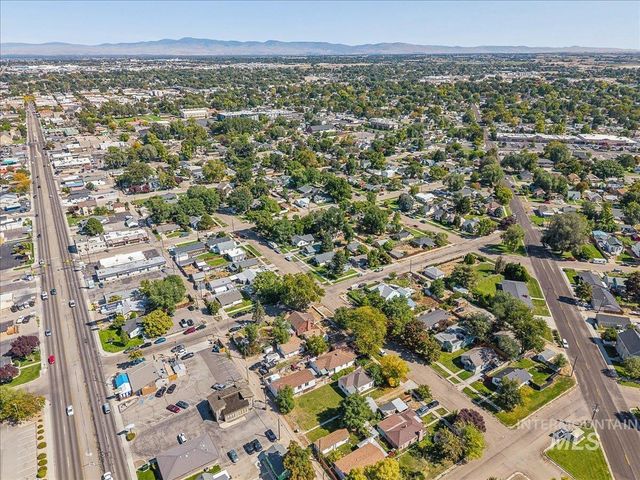 1215 13th Ave S, Nampa, ID 83651