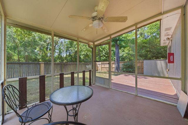 99 Summer Crest Circle, The Woodlands, TX 77381