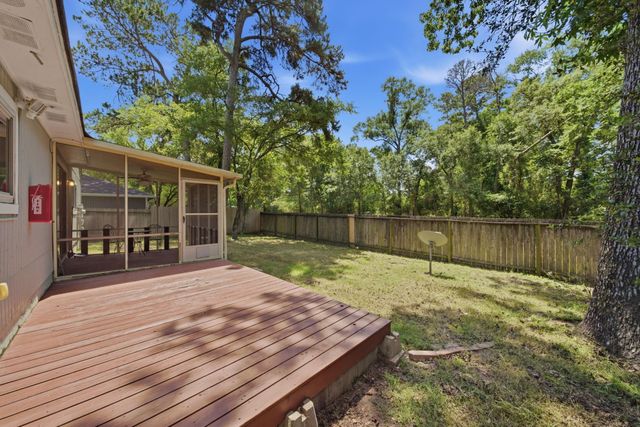 99 Summer Crest Circle, The Woodlands, TX 77381