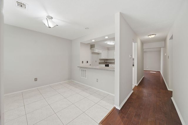 99 Summer Crest Circle, The Woodlands, TX 77381