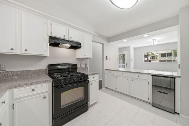 99 Summer Crest Circle, The Woodlands, TX 77381