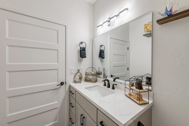 1057 E Harrison Avenue, Fruita, CO 81521