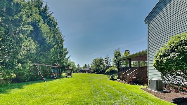 4216 Clendenning Rd, Richland, PA 15044