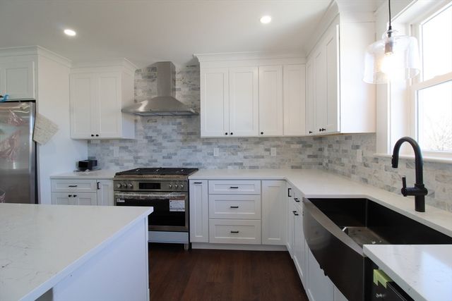 252 Pine St, Rehoboth, MA 02769