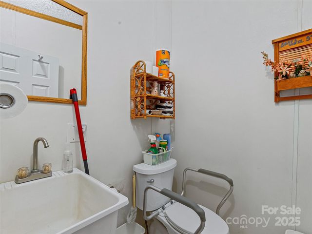 155 Maple Ridge Road, Candler, NC 28715