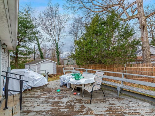 155 Maple Ridge Road, Candler, NC 28715