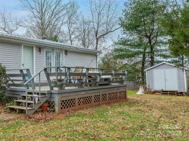 155 Maple Ridge Road, Candler, NC 28715