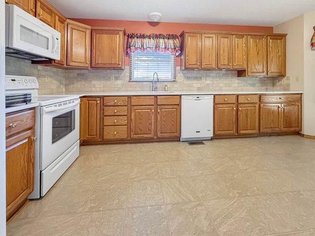2120 Pico Ct., El Dorado, KS 67042