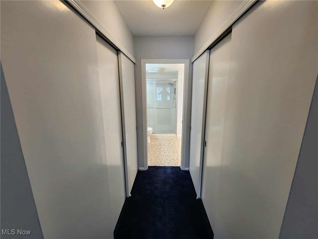 6960 Carriage Hill Drive, Brecksville, OH 44141