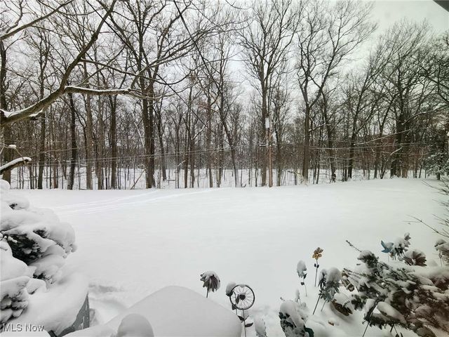 6960 Carriage Hill Drive, Brecksville, OH 44141