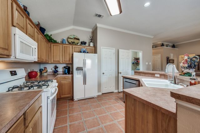 601 Jamie Lane, Mansfield, TX 76063