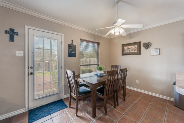 601 Jamie Lane, Mansfield, TX 76063