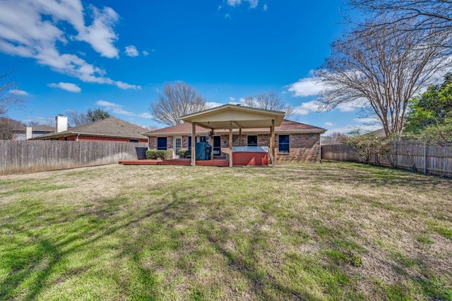 601 Jamie Lane, Mansfield, TX 76063
