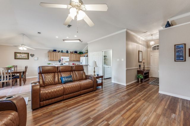 601 Jamie Lane, Mansfield, TX 76063