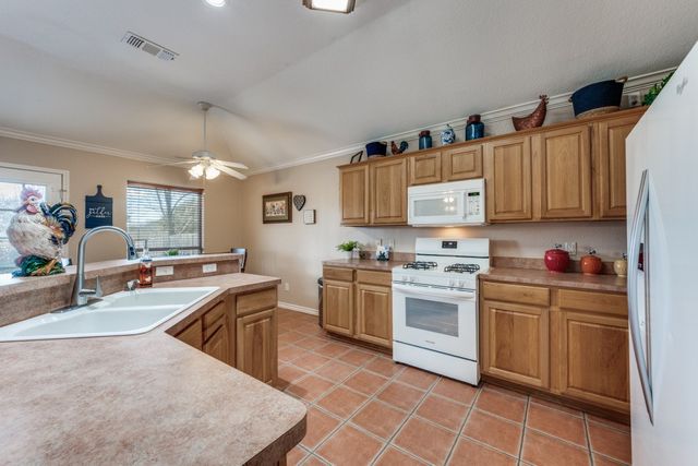 601 Jamie Lane, Mansfield, TX 76063