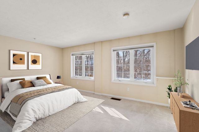 7 Conant Rd 33, Winchester, MA 01890