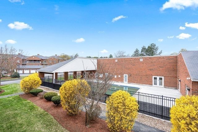 7 Conant Rd 33, Winchester, MA 01890