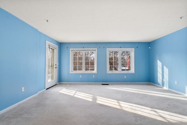 7 Conant Rd 33, Winchester, MA 01890