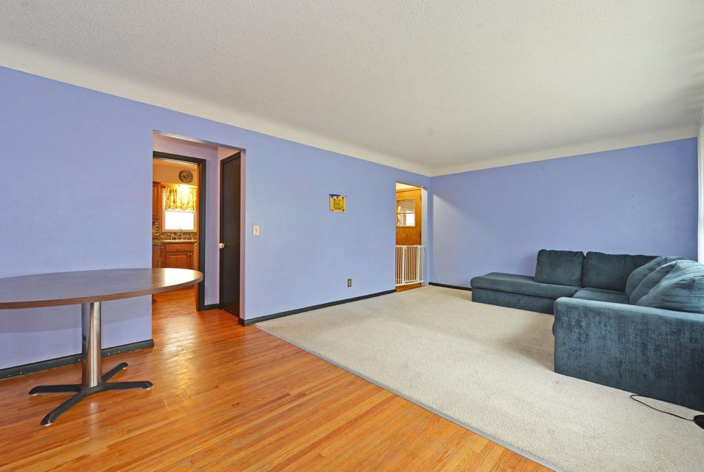 215 Maple Street, Saint Paul, MN 55106 — photo 4