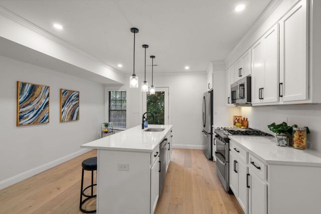 32 Perthshire Road 32, Boston, MA 02135