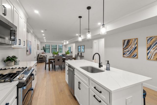 32 Perthshire Road 32, Boston, MA 02135