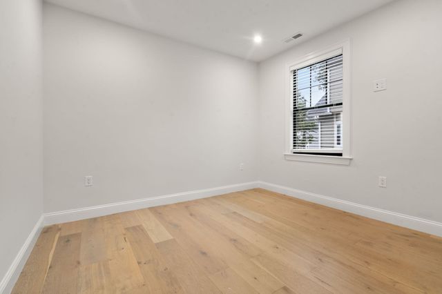 32 Perthshire Road 32, Boston, MA 02135