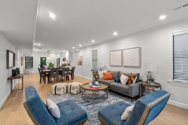32 Perthshire Road 32, Boston, MA 02135