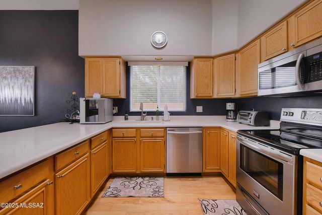 11979 N Labyrinth Drive, Oro Valley, AZ 85737