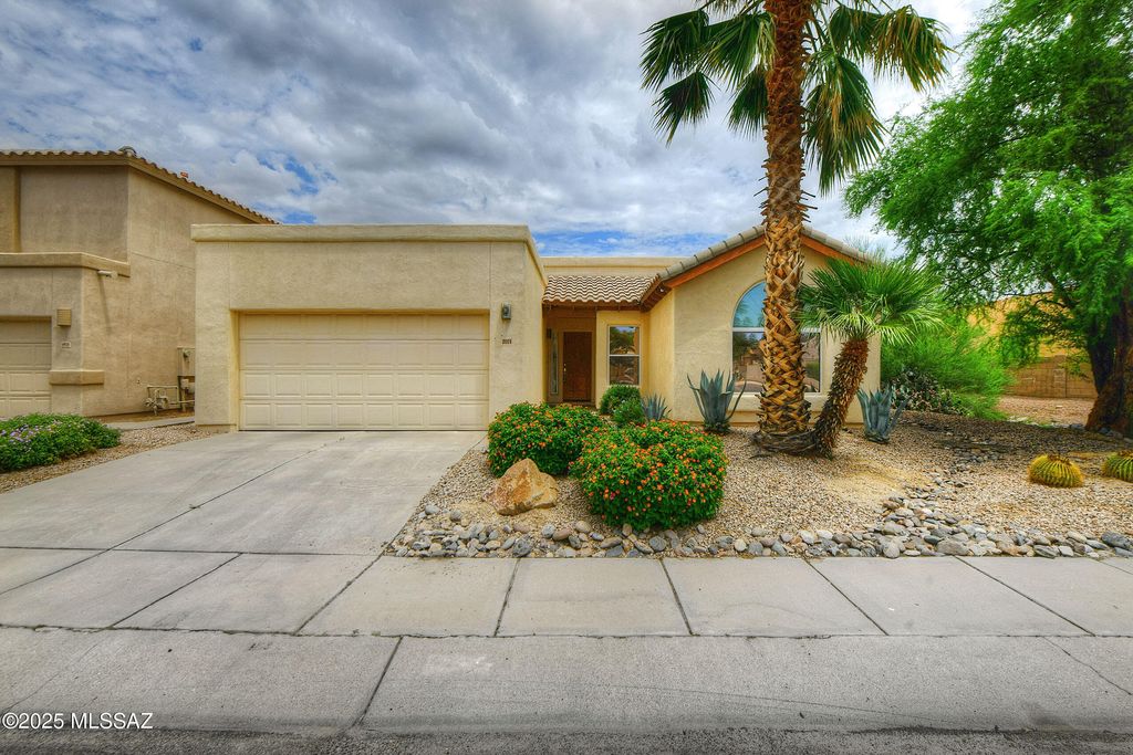 11979 N Labyrinth Drive, Oro Valley, AZ 85737