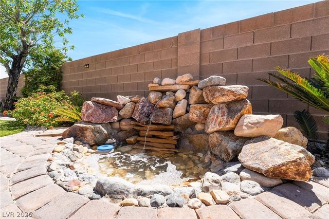 7828 Galloping Hills Street, Las Vegas, NV 89113