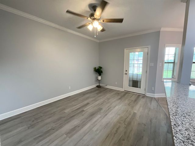 212 Rue D'iberville, Houma, LA 70360