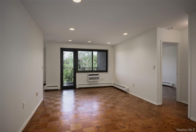 100 E Hartsdale Avenue 4DW, Hartsdale, NY 10530