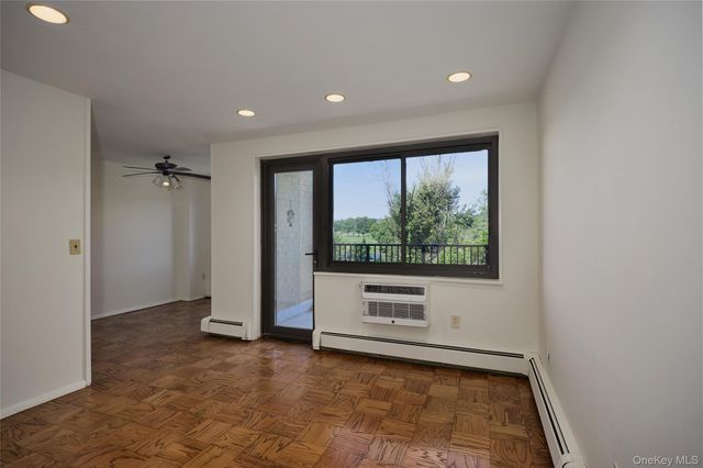100 E Hartsdale Avenue 4DW, Hartsdale, NY 10530