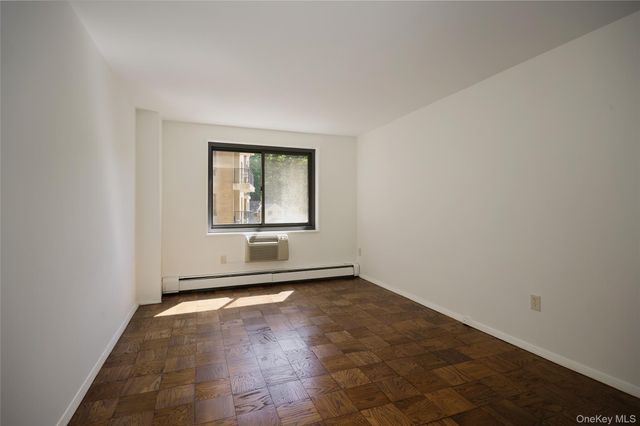 100 E Hartsdale Avenue 4DW, Hartsdale, NY 10530