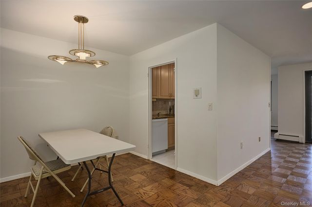 100 E Hartsdale Avenue 4DW, Hartsdale, NY 10530