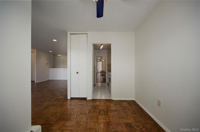 100 E Hartsdale Avenue 4DW, Hartsdale, NY 10530