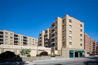 100 E Hartsdale Avenue 4DW, Hartsdale, NY 10530