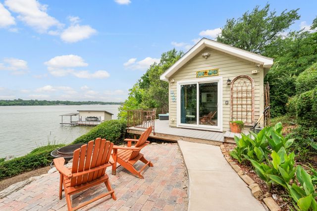 8121 Cahoba Drive, Fort Worth, TX 76135