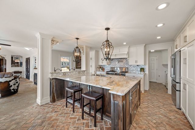 8121 Cahoba Drive, Fort Worth, TX 76135