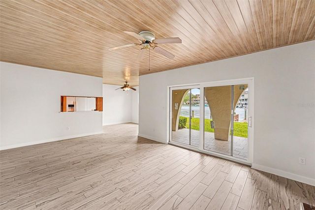 546 PLAZA SEVILLE COURT 85, Treasure Island, FL 33706