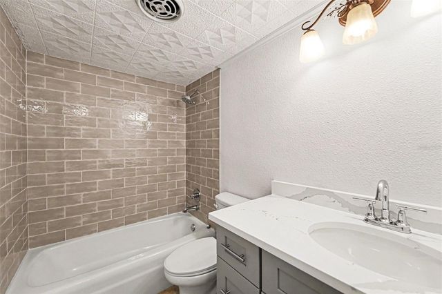 546 PLAZA SEVILLE COURT 85, Treasure Island, FL 33706