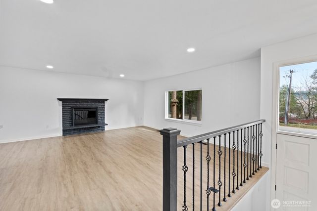 7545 Old Military Rd NE, Bremerton, WA 98311