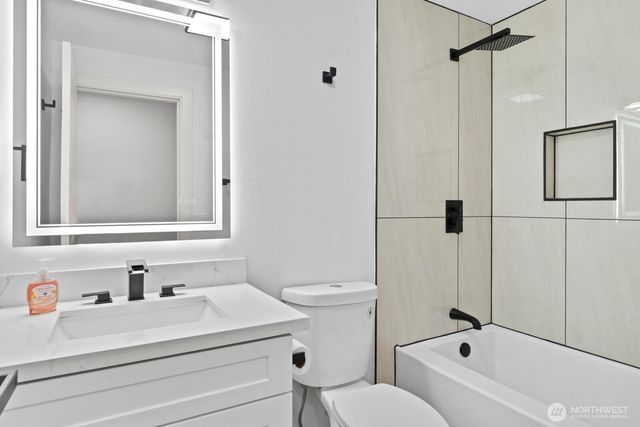 7545 Old Military Rd NE, Bremerton, WA 98311