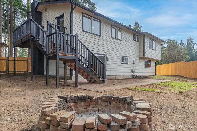 7545 Old Military Rd NE, Bremerton, WA 98311