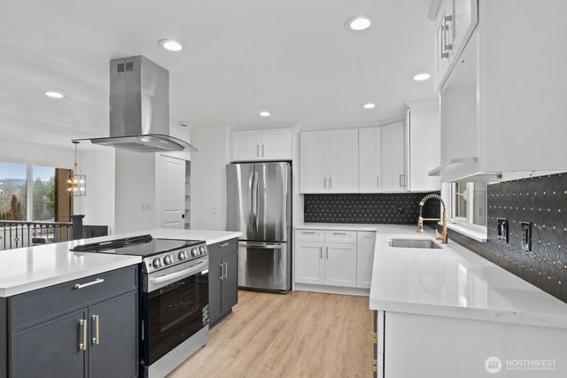 7545 Old Military Rd NE, Bremerton, WA 98311