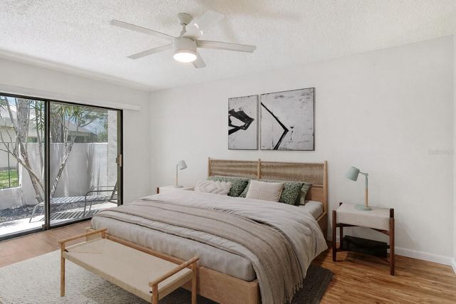 2517 GLEBE FARM CLOSE H-2, Sarasota, FL 34235