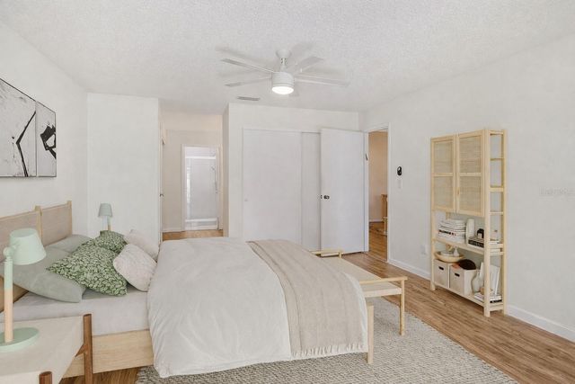2517 GLEBE FARM CLOSE H-2, Sarasota, FL 34235